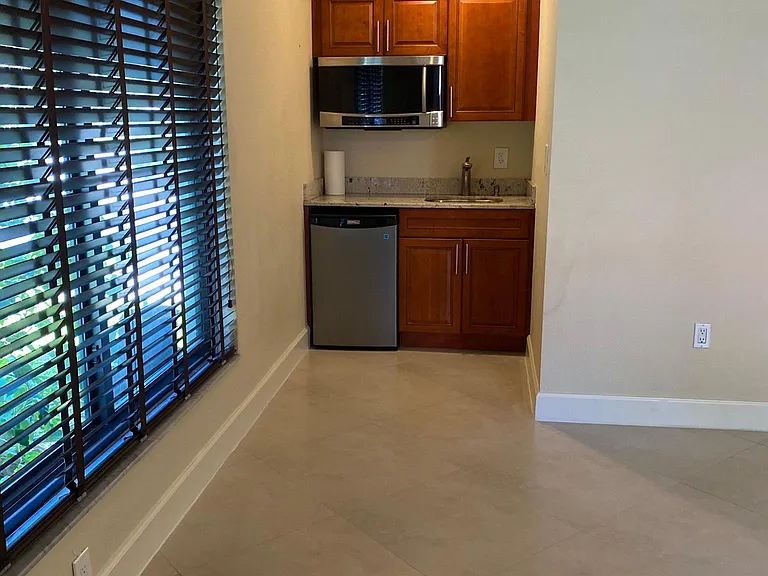 15552 SW 142nd Ct — Photo 7