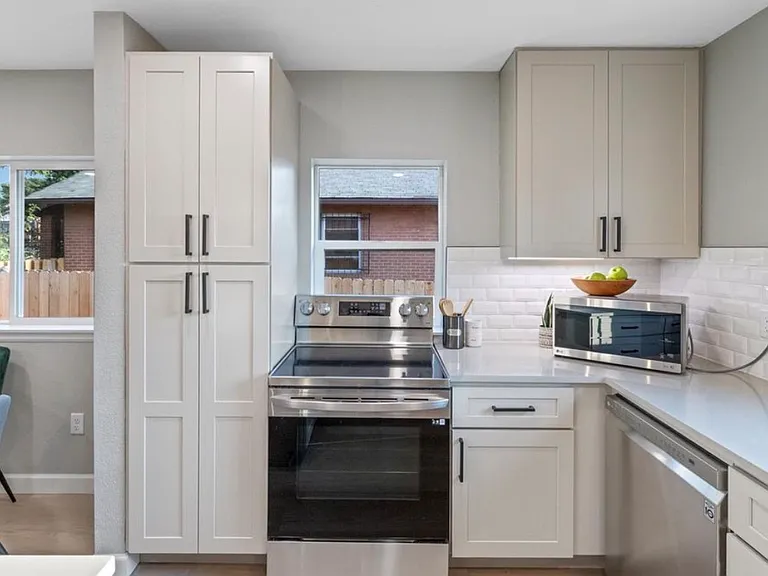 3527 N Steele St — Photo 11