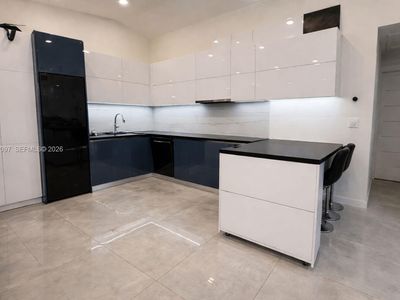 500 NE 3rd St APT 103, Hallandale Beach, FL, 33009