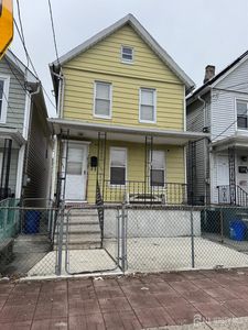 645 State St, Perth Amboy, NJ, 08861