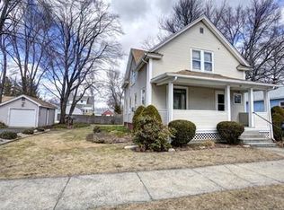 32 Bentley St, Springfield, MA 01108