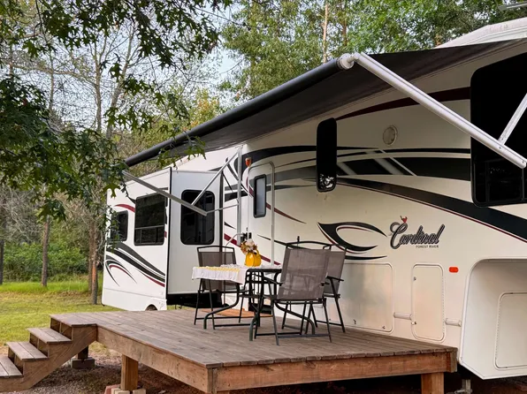 805 Manchester Ct, Nekoosa, WI 54457