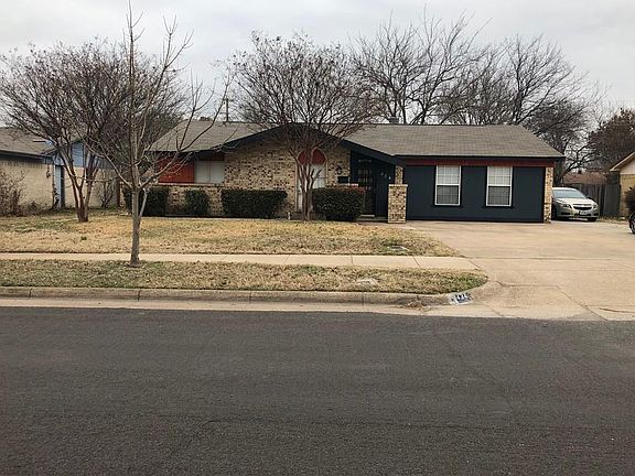 2nd image of 434 E Magnolia Ln