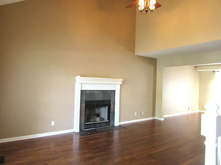 15146 Glenwood Ave #15146 — Photo 4