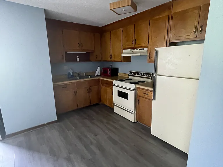 113 Meadow Green Dr #22 — Photo 9