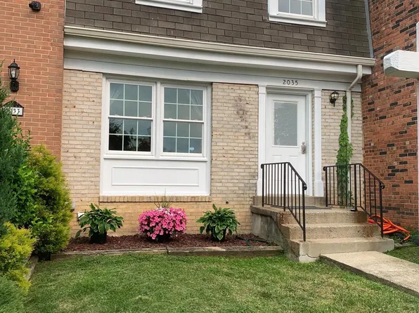 2035 Mayflower Dr, Woodbridge, VA 22192