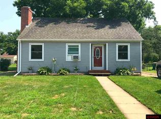 521 S 2nd St, Le Sueur, MN 56058