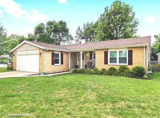 936 Thornton Ln, Buffalo Grove, IL 60089