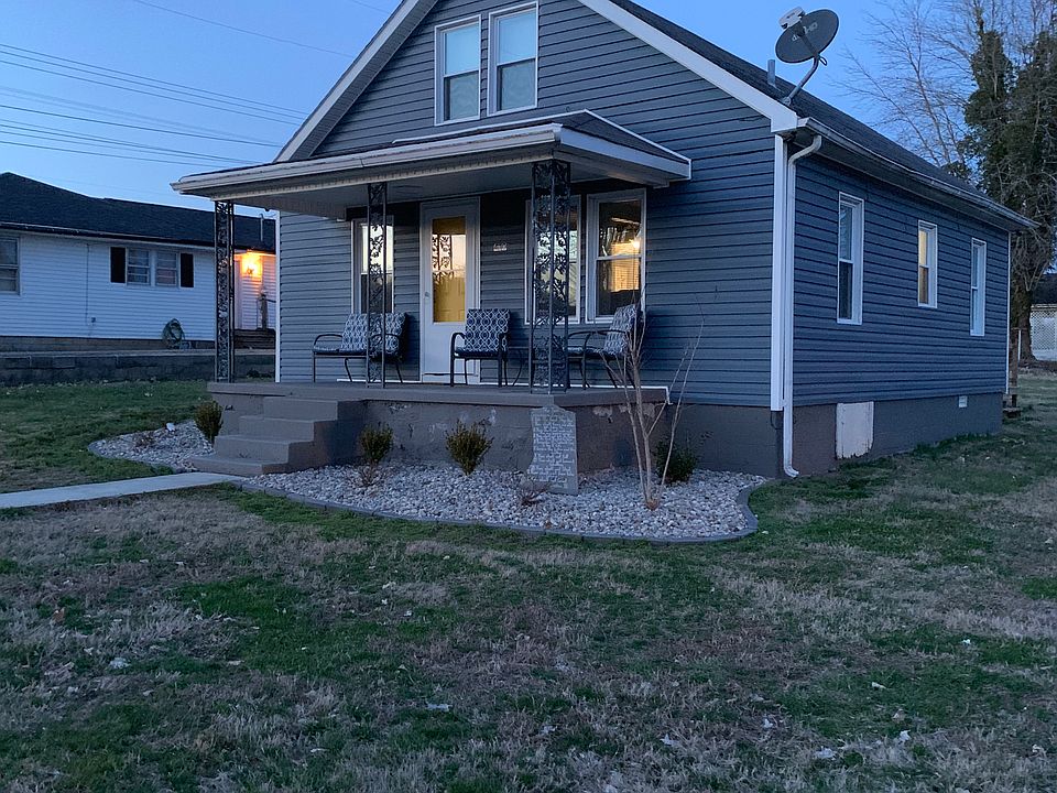 1st image of 410 Woodland St
