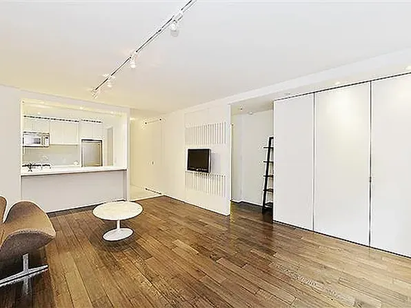 30 West 61st Street image 1 of 7