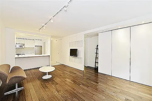 30 W 61st St #7F Photo 1