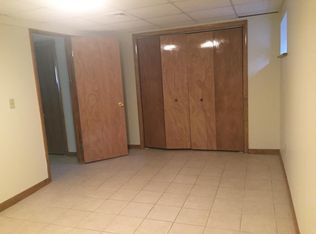 35 Winthrop St #3B, Tariffville, CT 06081