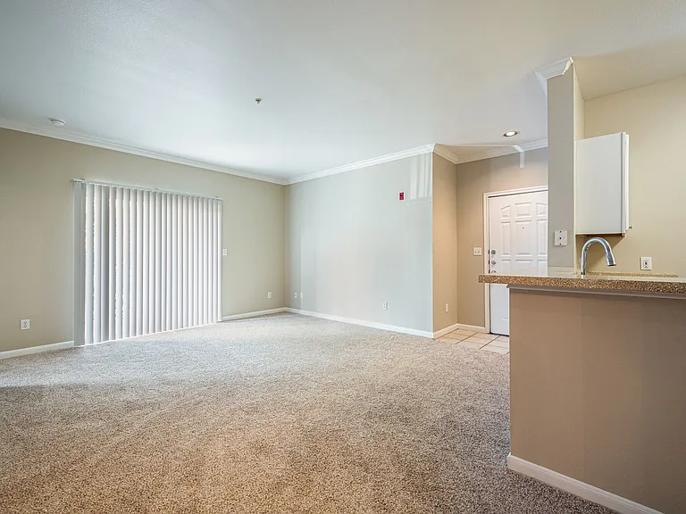 Baypoint Apartments — Photo 113