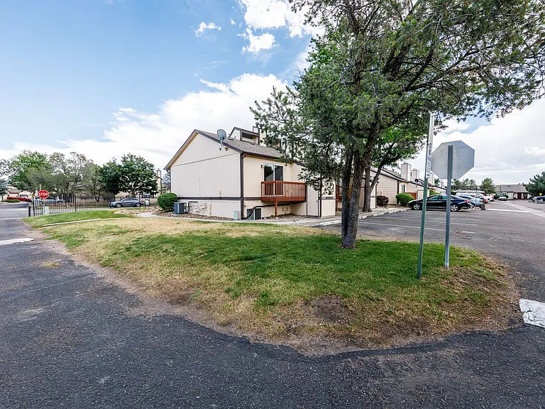 4571 Lamplighter Cir — Photo 28