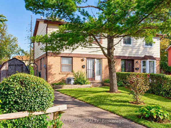 68 Trott Sq, Toronto, ON M1B 1V8