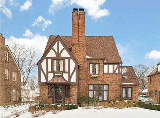 3666 Sutherland Rd, Shaker Heights, OH 44122