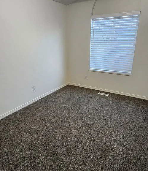 5486 W Venetia St — Photo 11
