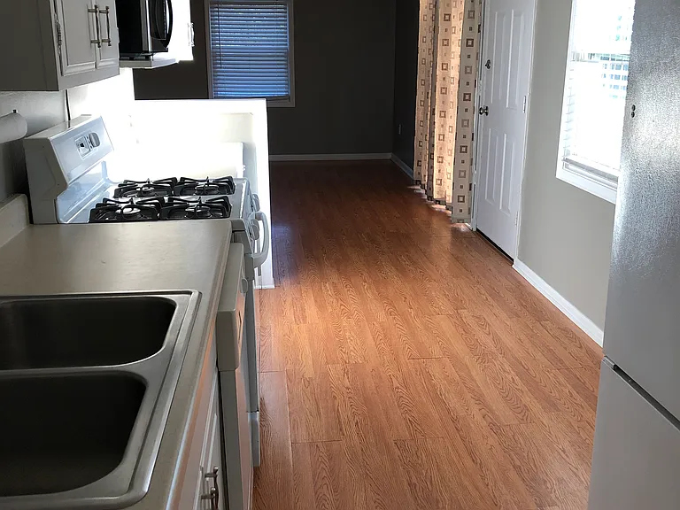 5490 Oak Park Dr — Photo 4