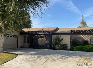 1001 Mohawk St APT 12, Bakersfield, CA 93309