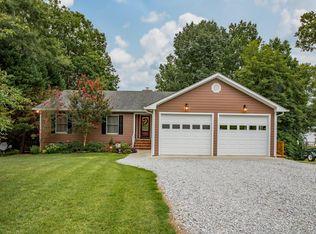67 Fox Fire Dr, Bracey, VA 23919