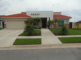 6874 Bonham Rd, Brownsville, TX 78521