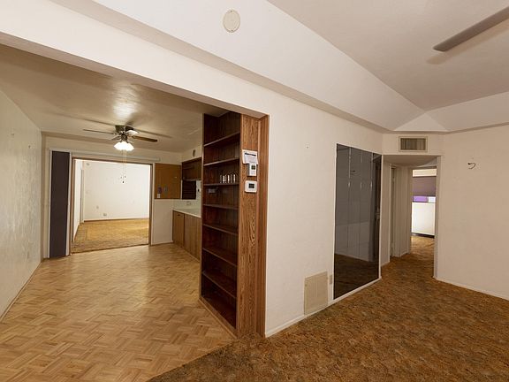 5th image of 680 S 20th Ave