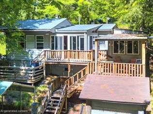 16 Limestone Dr, Franklin, NC 28734