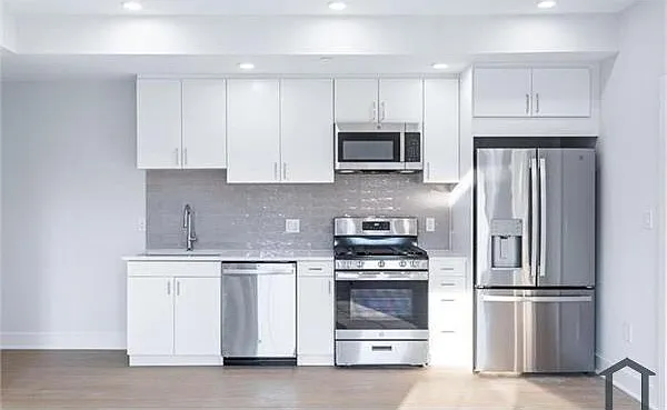 2 bed, $3,750 — Photo 2