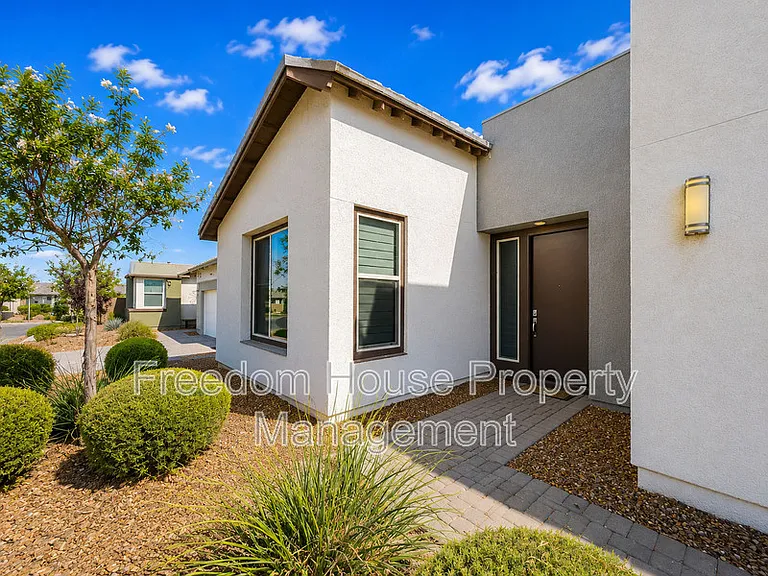 4882 E Beacon Ridge Dr — Photo 5