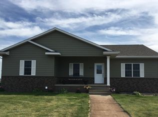 2017 Ridgeway Pl, Pierre, SD 57501