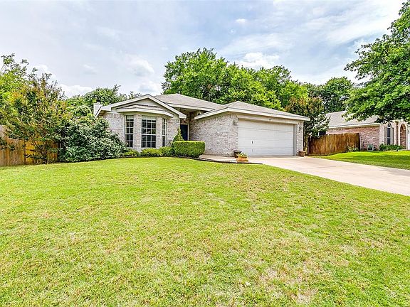 2nd image of 317 Sweetwater Dr