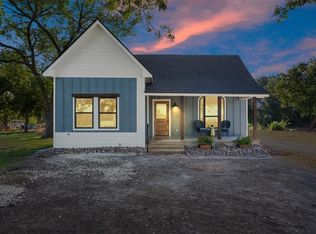 1006 S Old Robinson Rd, Waco, TX 76706