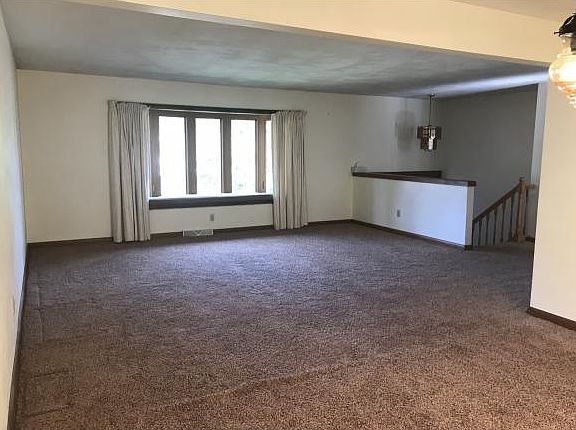 4th image of 4124 Drexel Dr