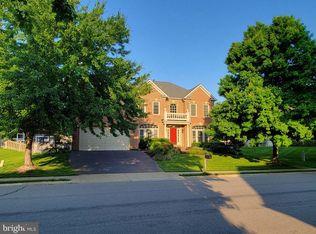 21448 Glebe View Dr, Ashburn, VA 20148