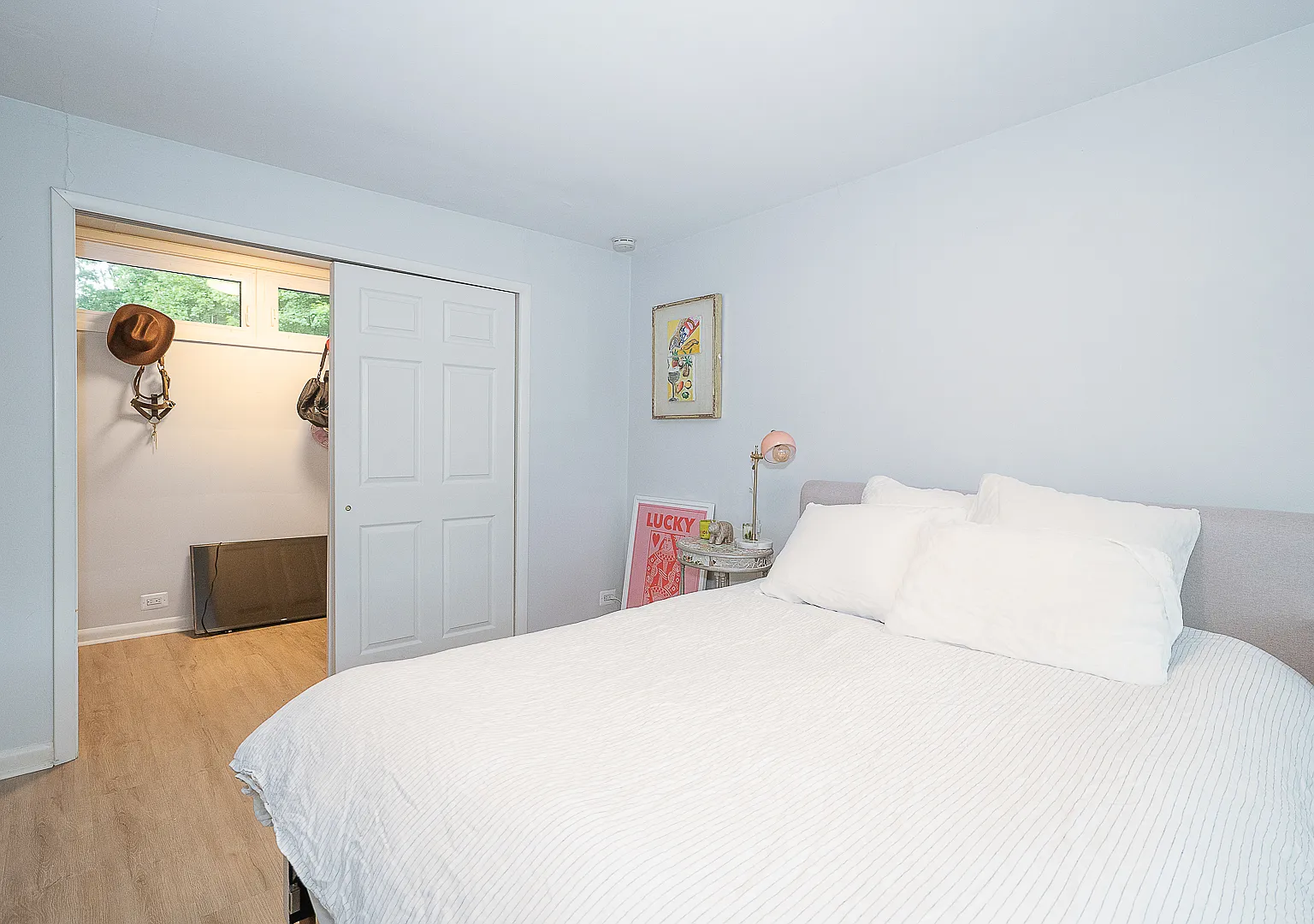4 bed, 3.5 bath, 2400 sqft, $6,700 — Photo 3