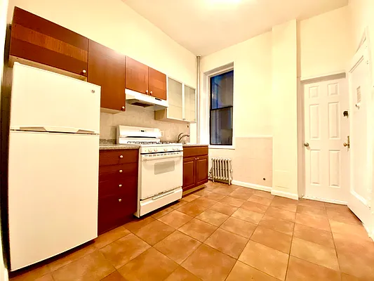 Rented by City & Suburban | media 8