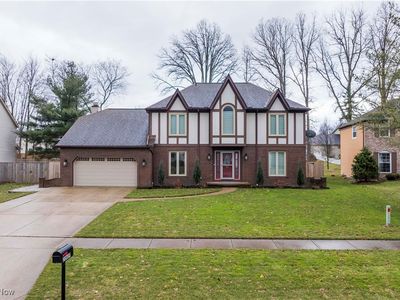 20609 Wildwood Ln, Strongsville, OH, 44149