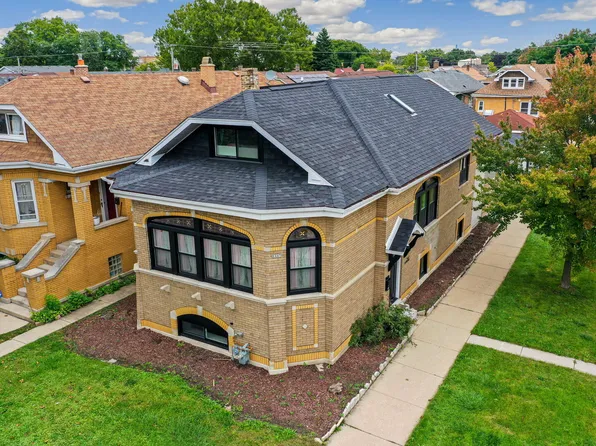 2447 Oak Park Ave, Berwyn, IL 60402