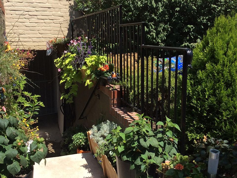 Private Entrance