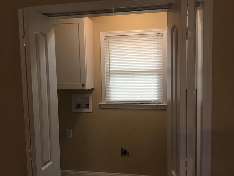 115 Carole Dr — Photo 16