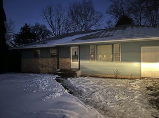 4823 Cleveland Ave, Rockford, IL 61108