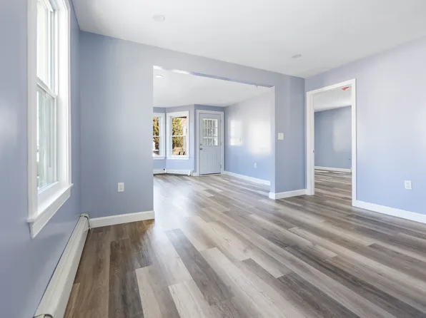 167 Baxter St #1, Pawtucket, RI 02861