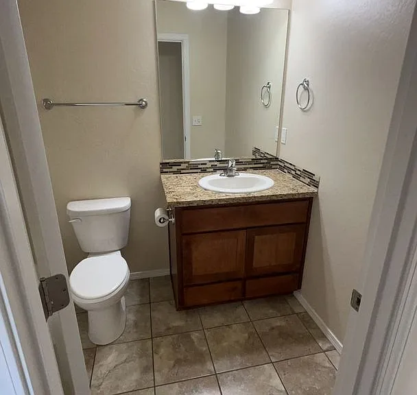 899 Trinity Way — Photo 13