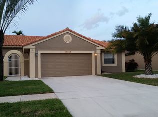 10682 Pebble Cove Ln, Boca Raton, FL 33498