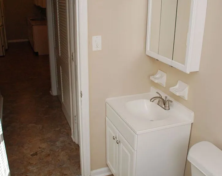 1344 Royalty Ct — Photo 28