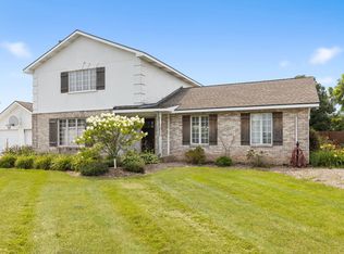 26540 S McKinley Woods Rd, Channahon, IL 60410