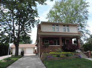 18145 Tranquil St, Roseville, MI 48066