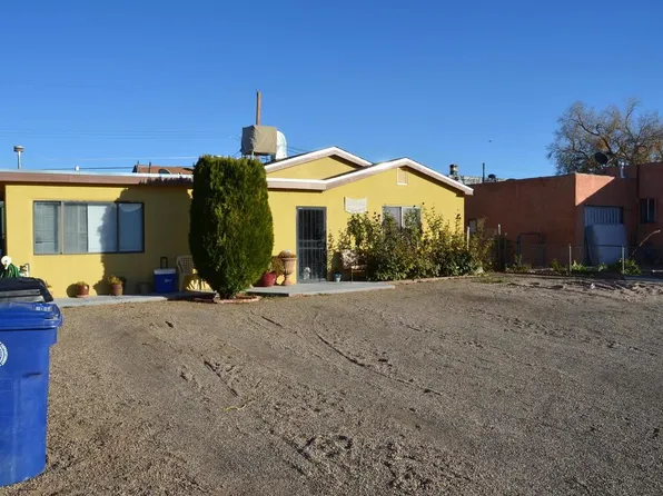 222 Texas St NE, Albuquerque, NM 87108