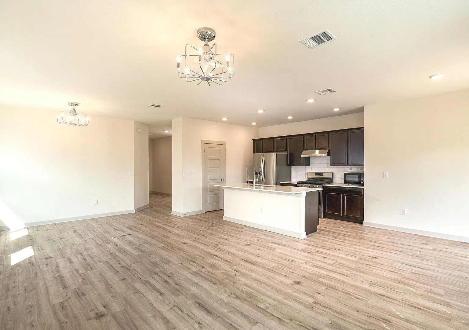 17313 Crownfield Path, Manor, TX 78653 — Photo 4