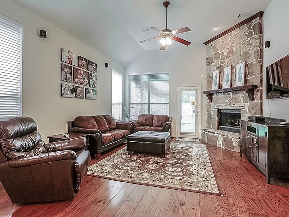3rd image of 7010 Dewberry Shores Ln